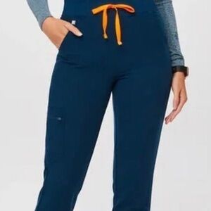 Figs Scrubs Women's Navy Straight Leg Pants and Top